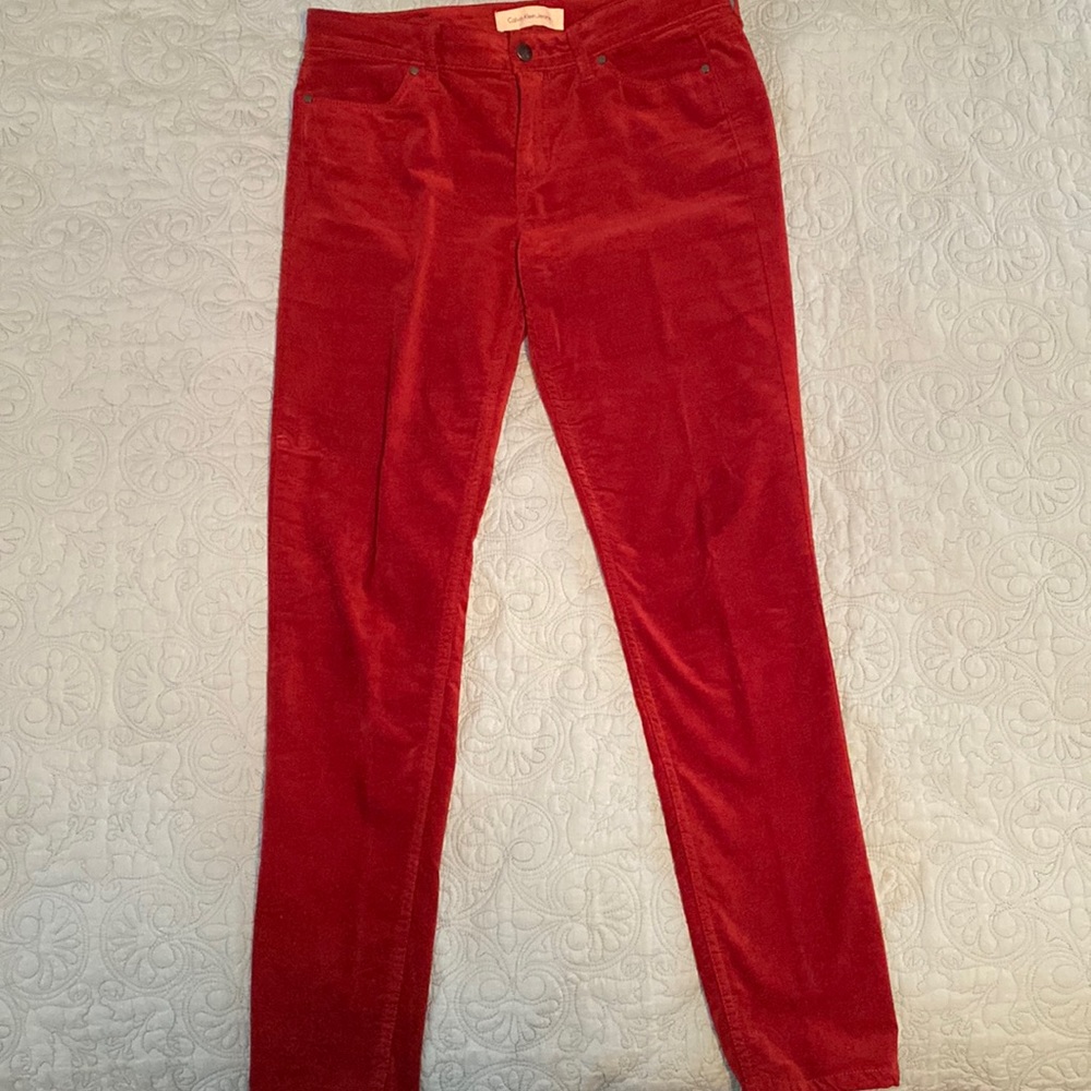 Calvin Klein Jeans / Jegging, Size 8, waist 28, low waisted 5 inch zipper